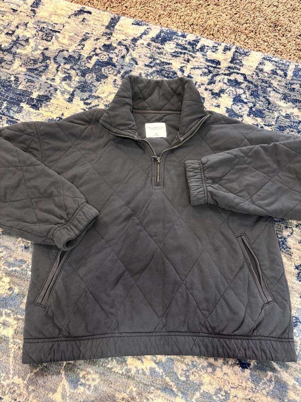 Abercrombie & Fitch Quilted Pullover Size M